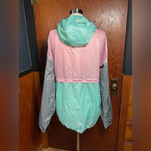 Cotopaxi multi-color lightweight half-zip windbreaker - Picture 3 of 4